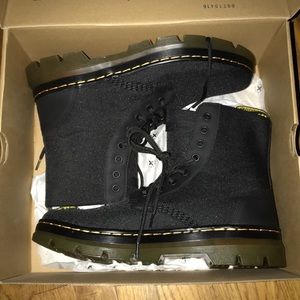 Dr.Martens Combs Extra tough Nylon